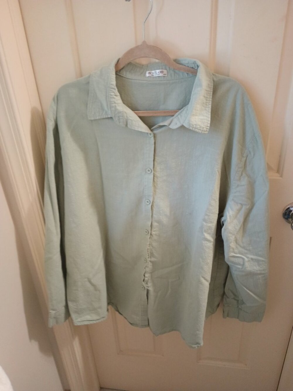 Women's 24W light Green Button-Down Shirt - In'Voland